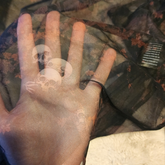 Disturbia Underworld Mesh Top - Size 10 - Picture 5 of 7